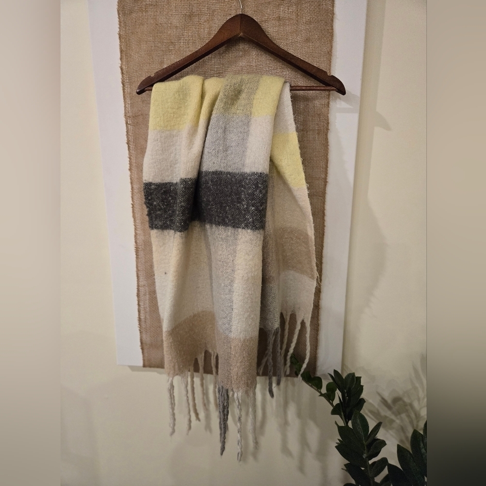 American Eagle blanket scarf